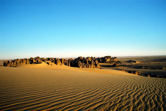 dunes-tamanrasset-algerie-312768817-159095.jpg