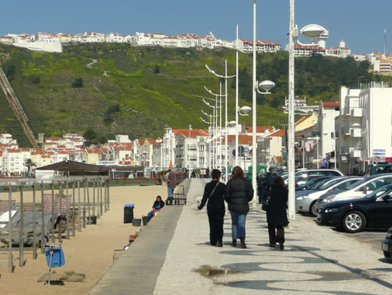 Nazaré au Portugal - Le front de <a class=