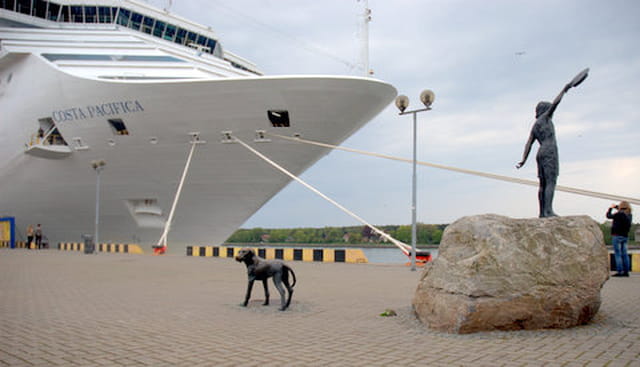 les statues du port