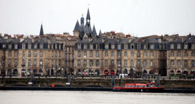 Bordeaux vu de la rive gauche