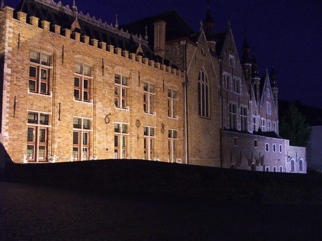 Brugge la nuit