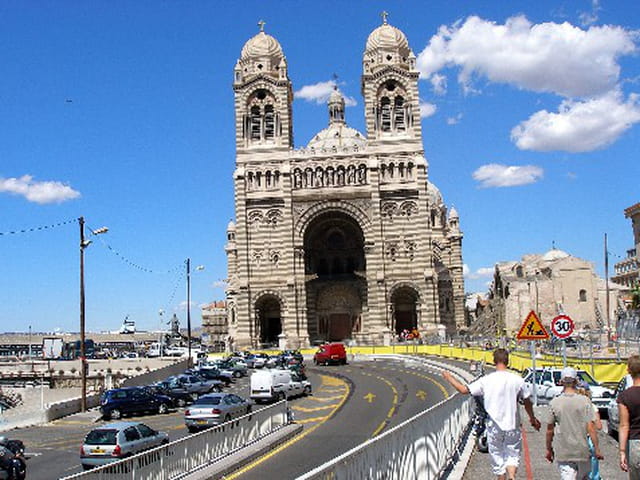 Cathédrale penchée