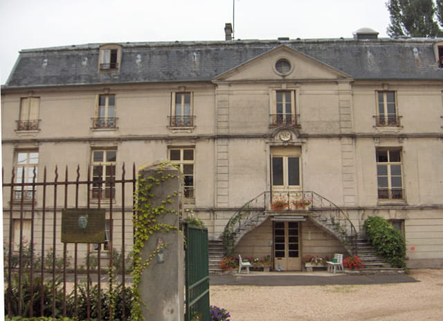 Château de St Prix, ancien Château de la terrasse.