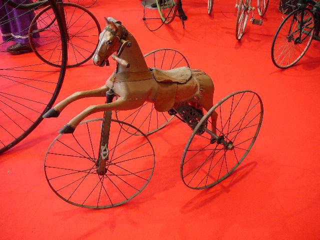Cheval à trois roues