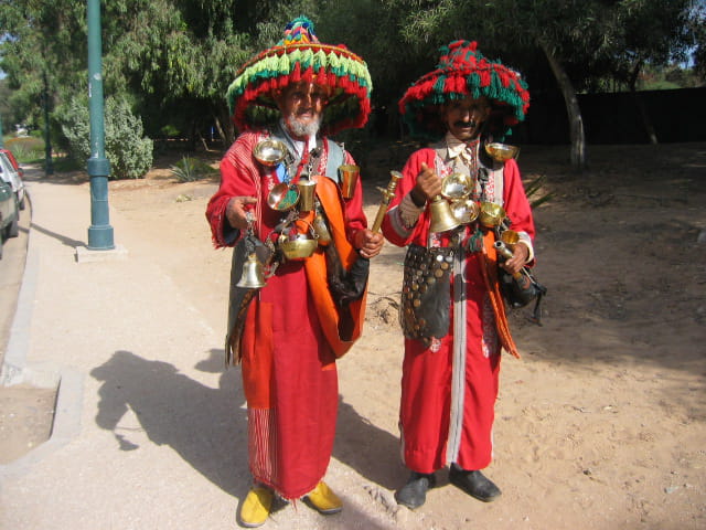 LES DEUX COMPÈRES