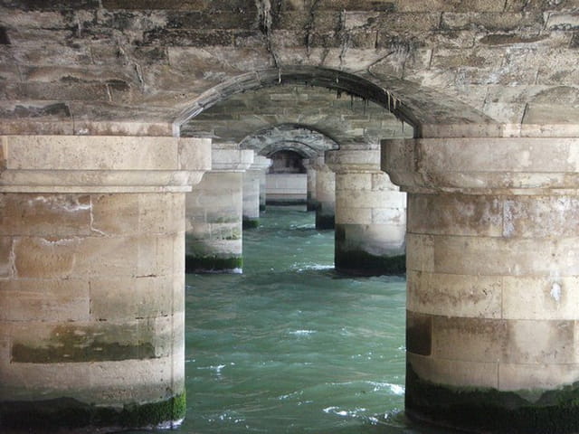 Coule la seine