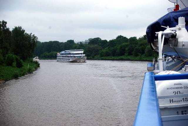 en bateau sur la Moskova