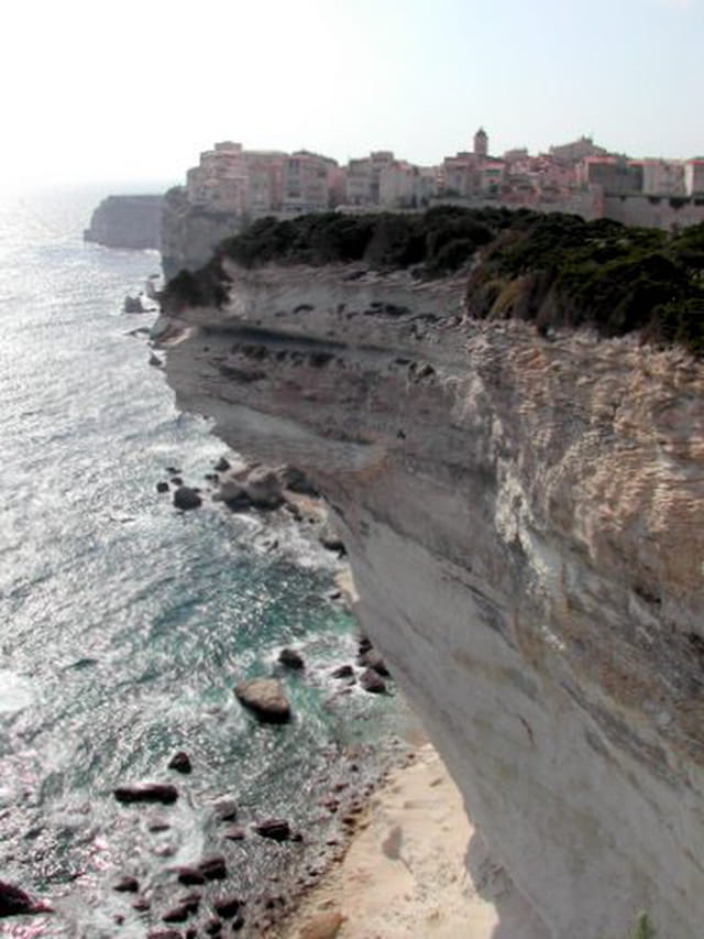 Éperon corse