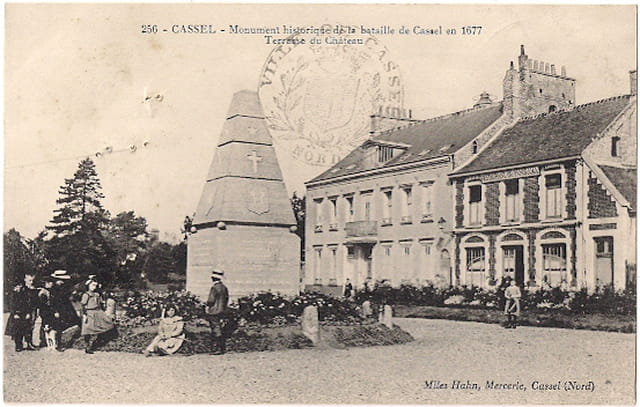 F59 MONT-CASSEL - Monument bataille de Cassel en 1677