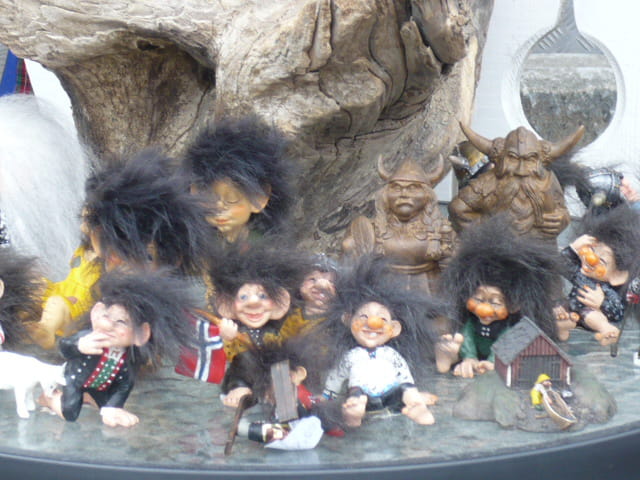 Famille TROLL