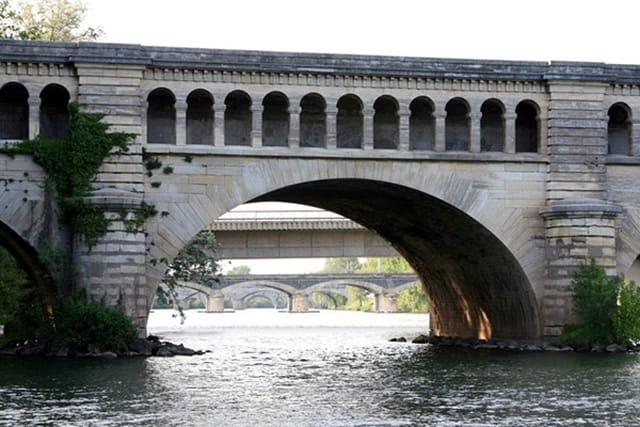 Fête du pont canal à Béziers