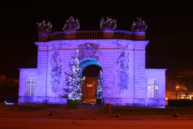 Illumination porte du pont