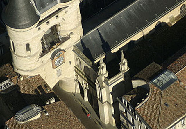 La grosse cloche de bordeaux