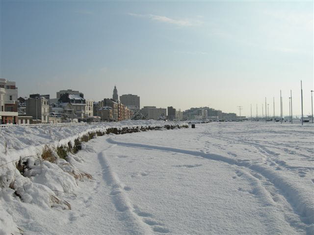 La plage du havre sous la neige !!
