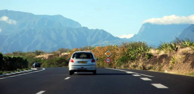 la route des Tamarins