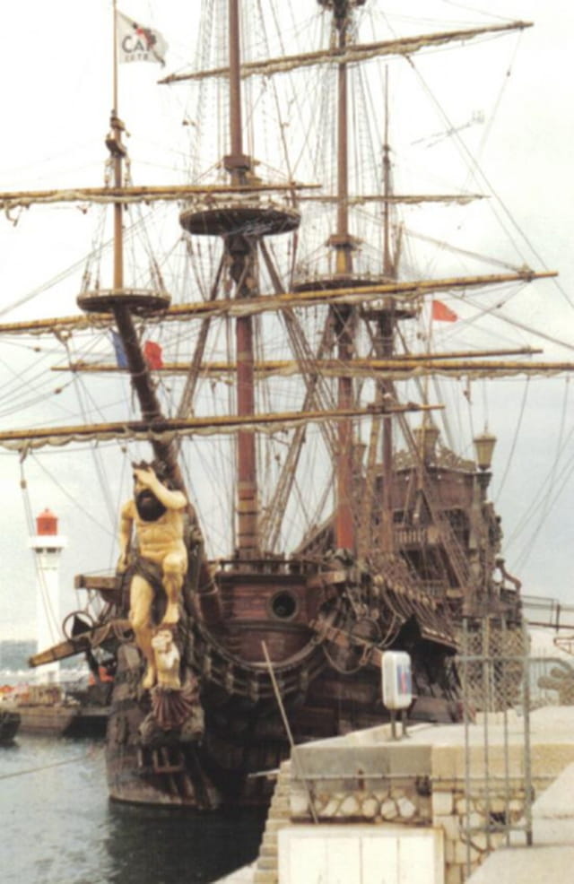 Le bateau de Polenski pour le film