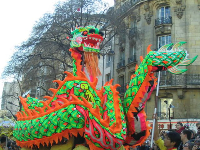 Le dragon vert et rouge