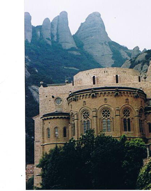 Le monastère