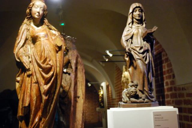 les statues du Musée du château de Marienbourg