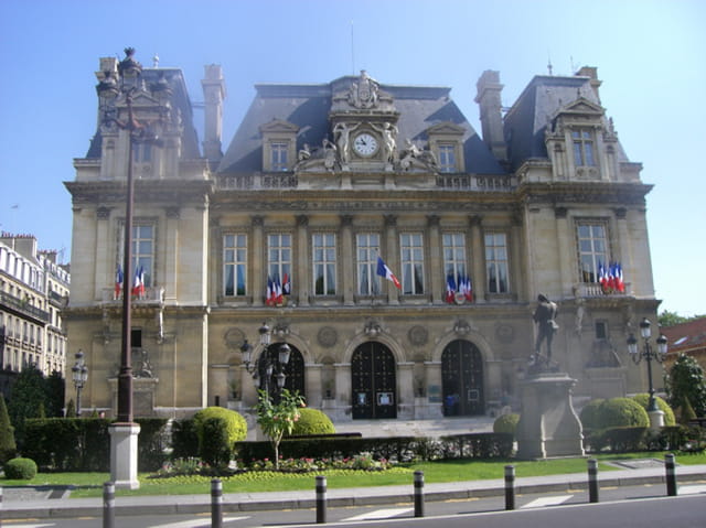 Mairie prête pour 6 ou 8