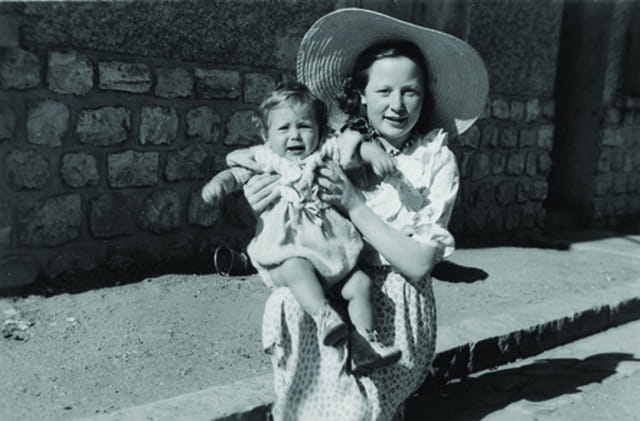 Maman en 1949 (2)