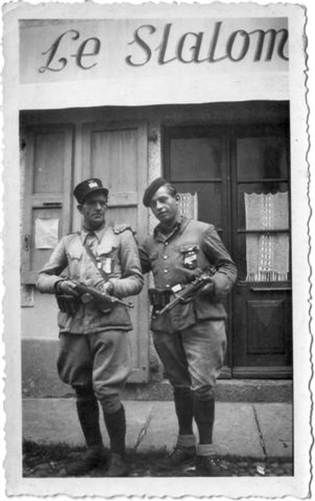 Mon père (à gauche)