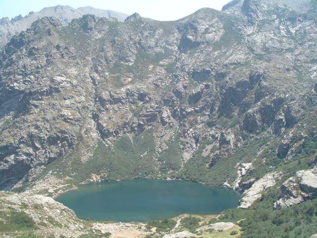 On dirait un ancien volcan