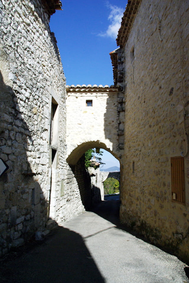 Porte d'accès au village