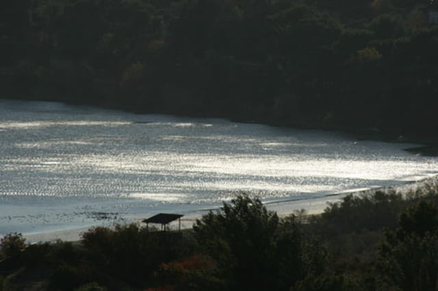 Reflet sur l'étang de Berre