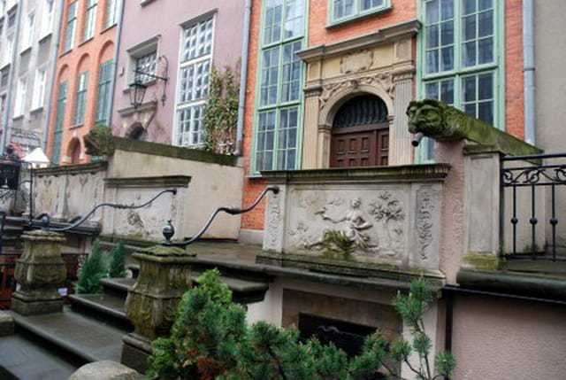 rue Mariacka avec ses gargouilles