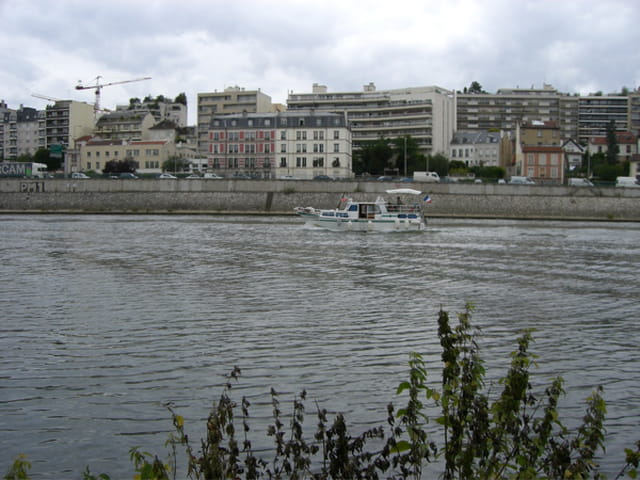seul sur la seine