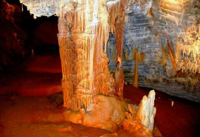 Stalagmites et stalagtites