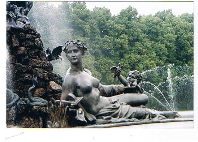 Statue