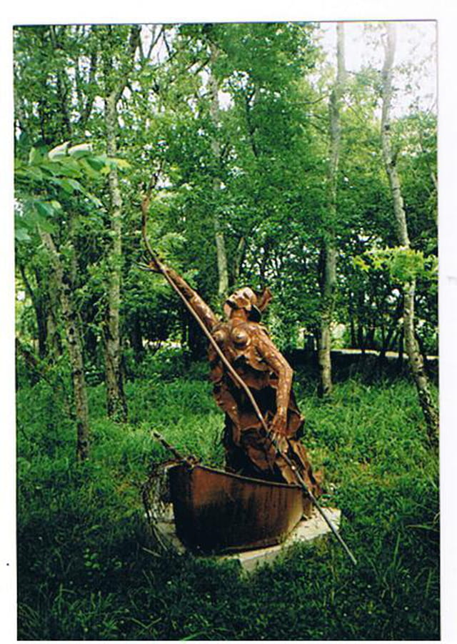 statue sortie des marécages
