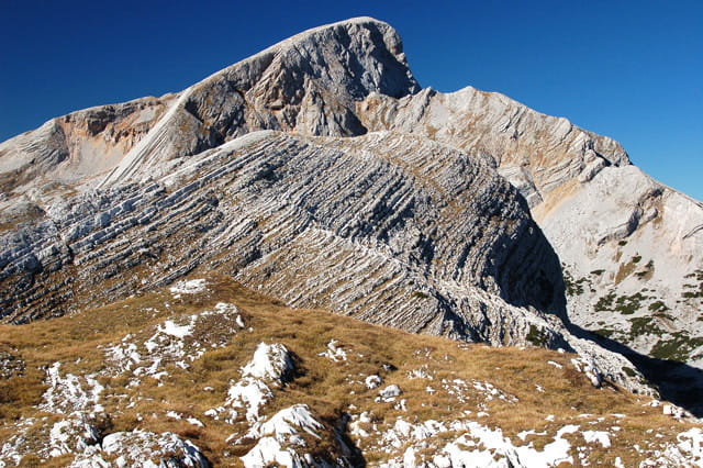 Strates de calcaire du monte muro