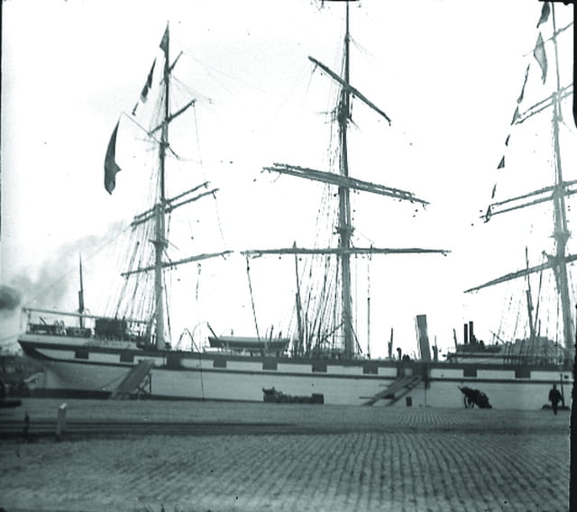 Sur le port (2)