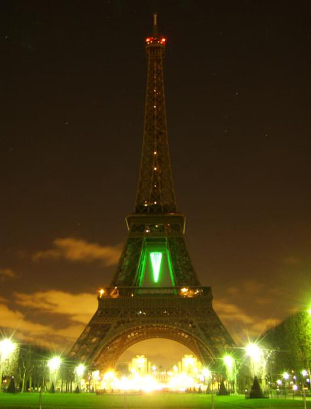 Tour eiffel la nuit
