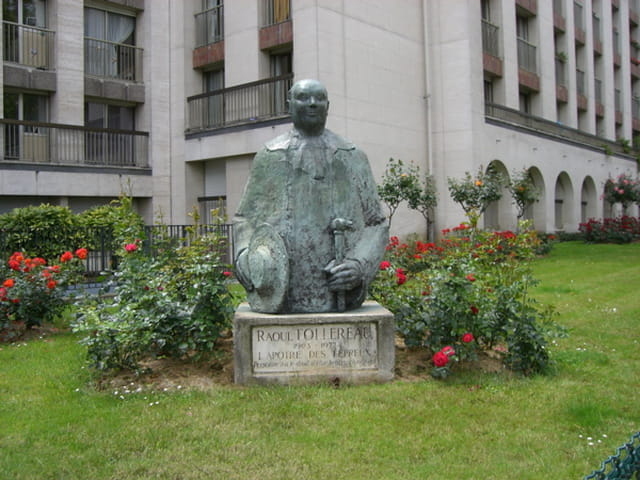 Une statue