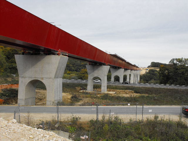 VIADUC DE LA LIGNE TGV