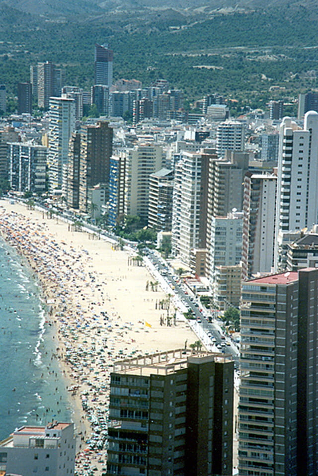 Ville a la mer