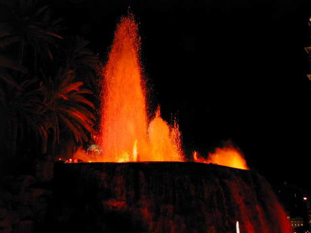 Volcan en éruption