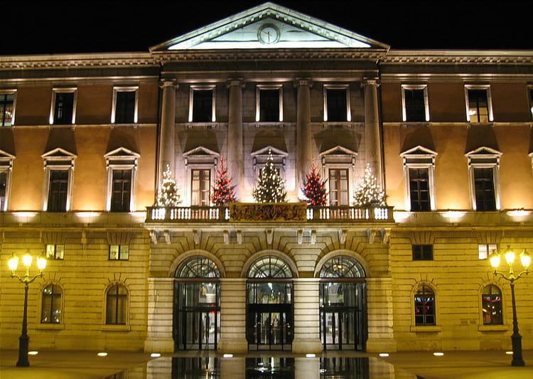 Hôtel de ville d'annecy par Christian POURRE sur L'Internaute